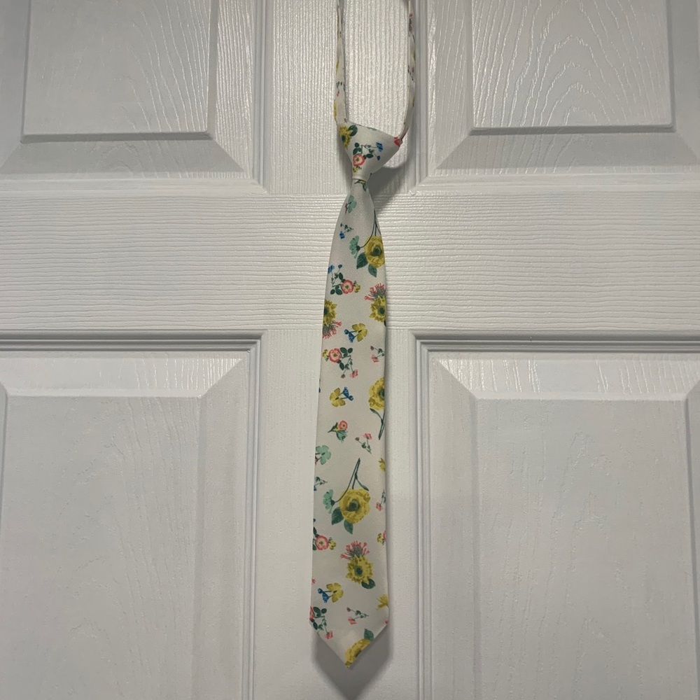 Little boys tie